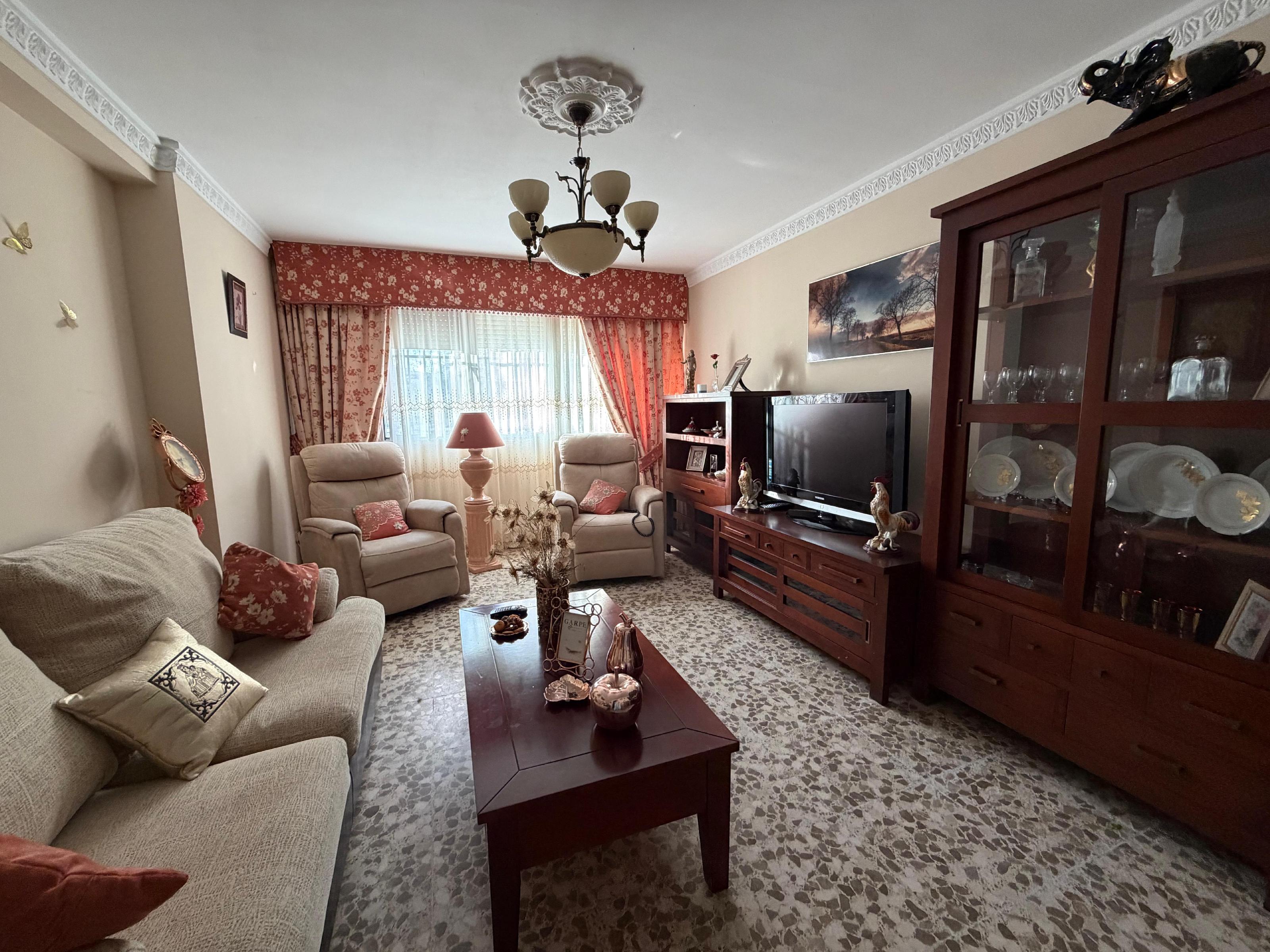 Imagen 12 Piso en venta en San Fernando / Cerca del Colegio Puente Zuazo.