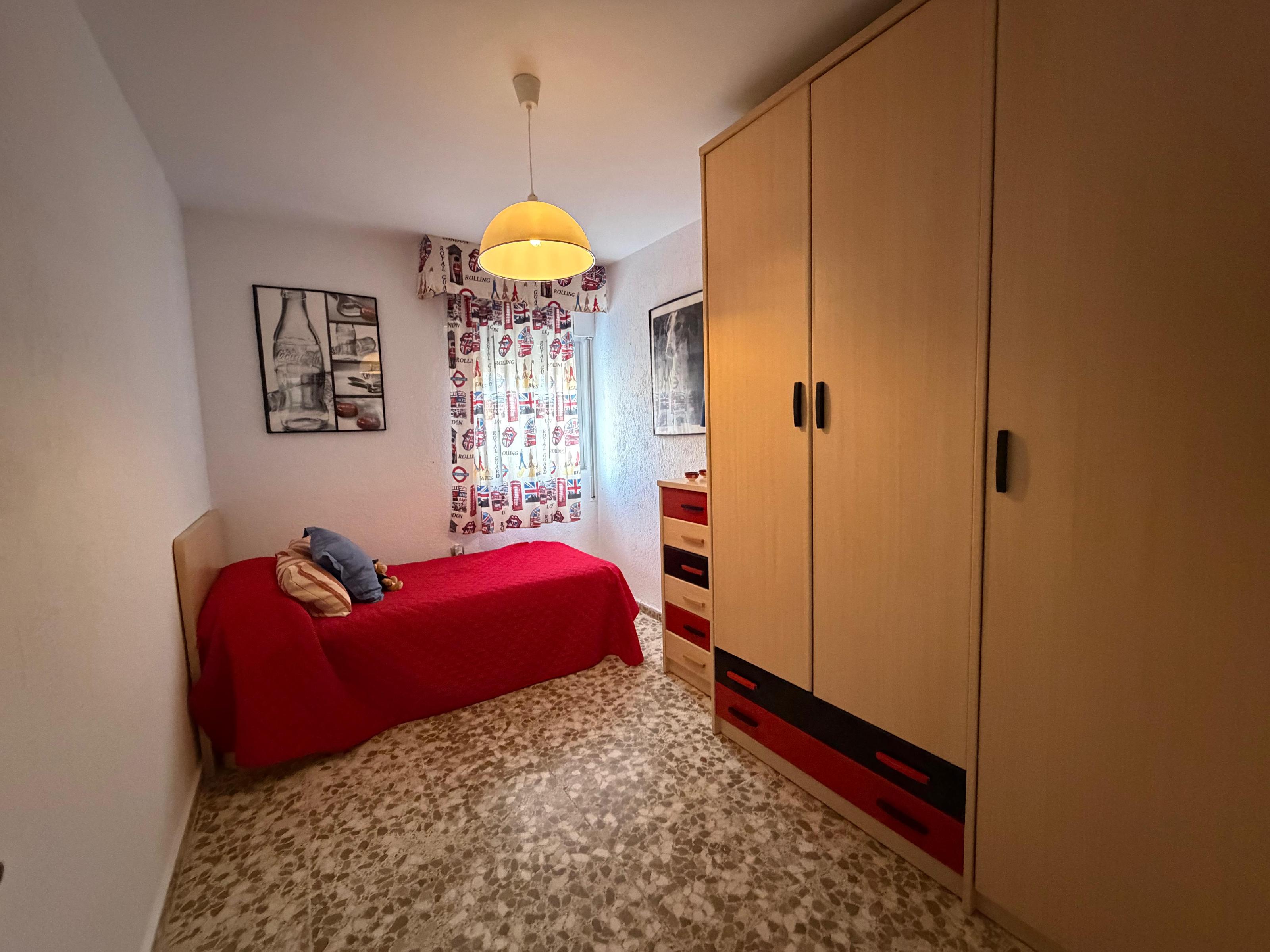 Imagen 17 Piso en venta en San Fernando / Cerca del Colegio Puente Zuazo.