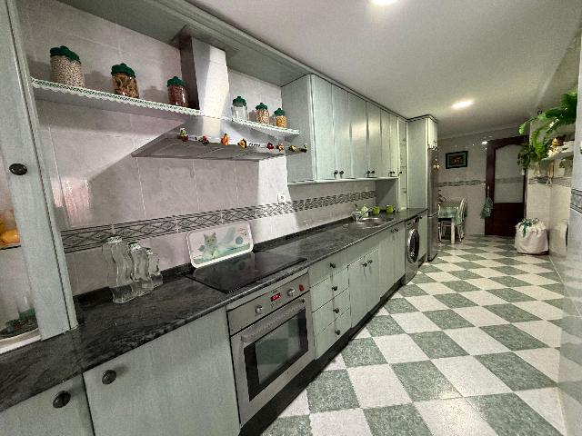 Imagen 5 Inmueble 301003 - Piso en venta en San Fernando / Cerca del Colegio Puente Zuazo.