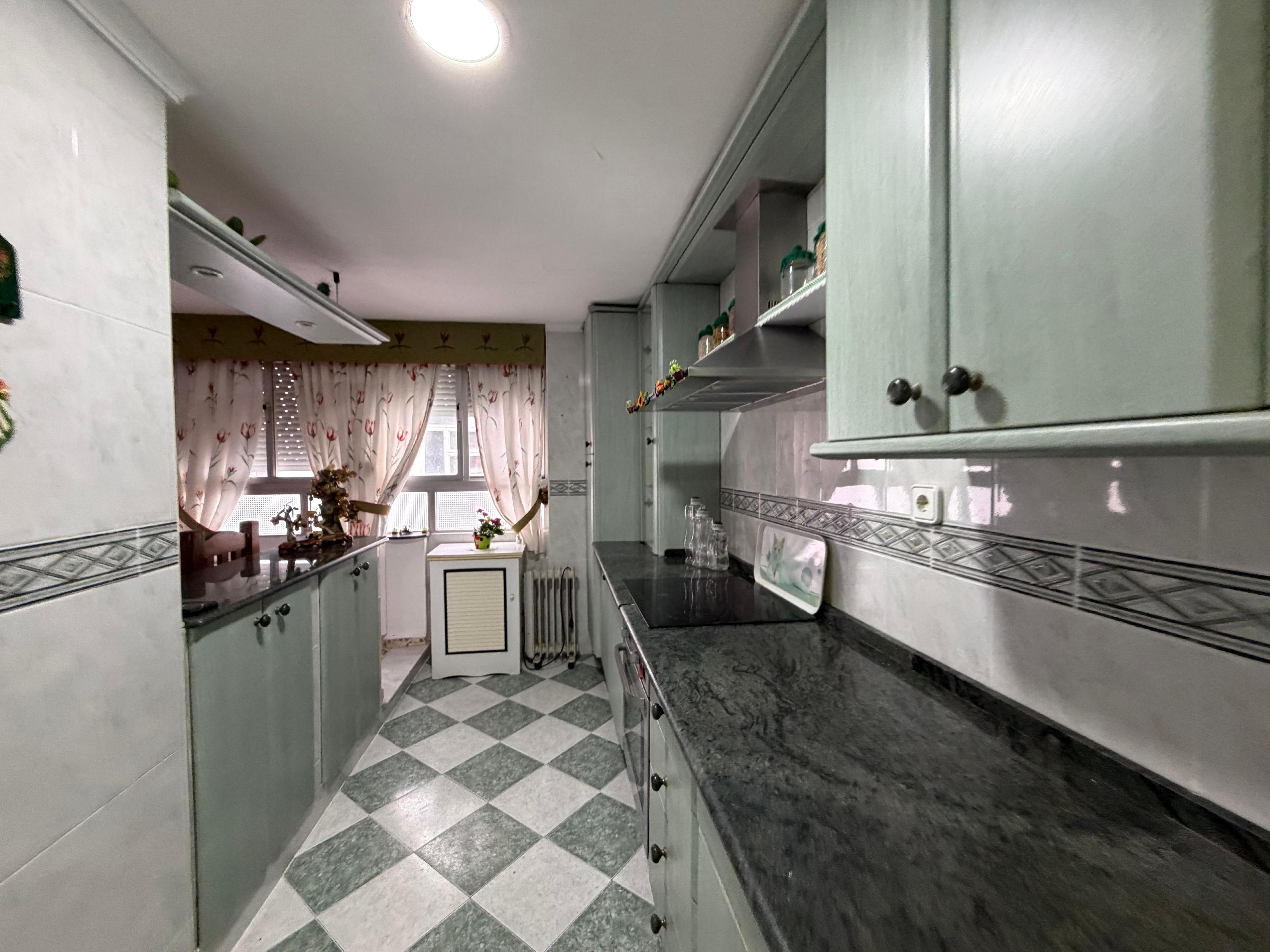 Imagen 6 Piso en venta en San Fernando / Cerca del Colegio Puente Zuazo.