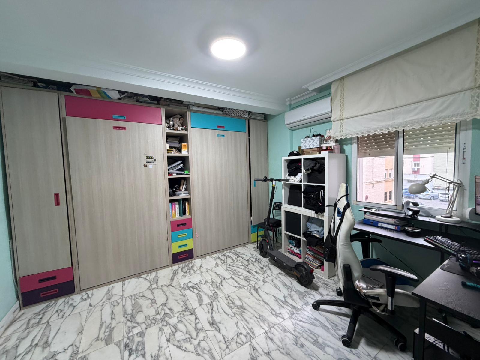 Imagen 4 Piso en venta en Cádiz / Cerca del estadio Nuevo Mirandilla