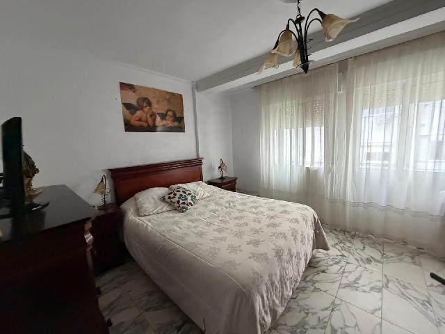 Imagen 5 Inmueble 301476 - Piso en venta en Cádiz / Cerca del estadio Nuevo Mirandilla