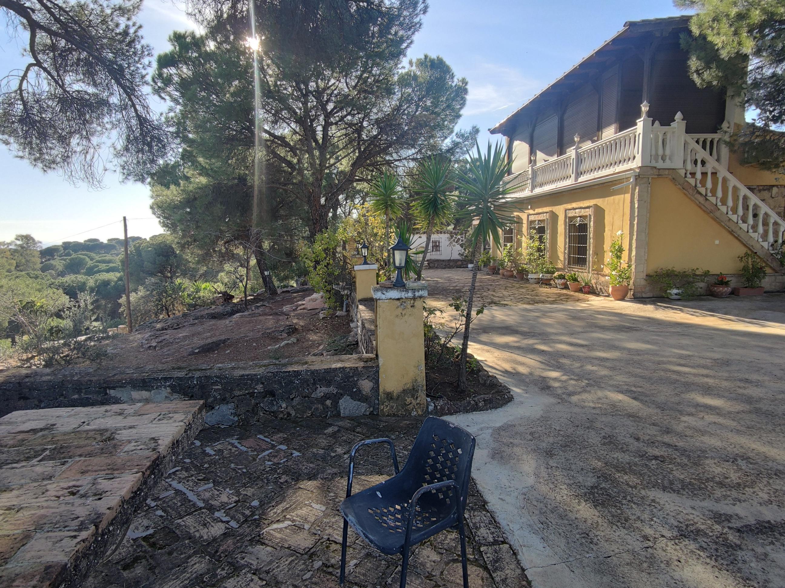 Imagen 5 Casa Rústica en venta en Andújar /  Viña junto al curce de la carretera de la Parrilla