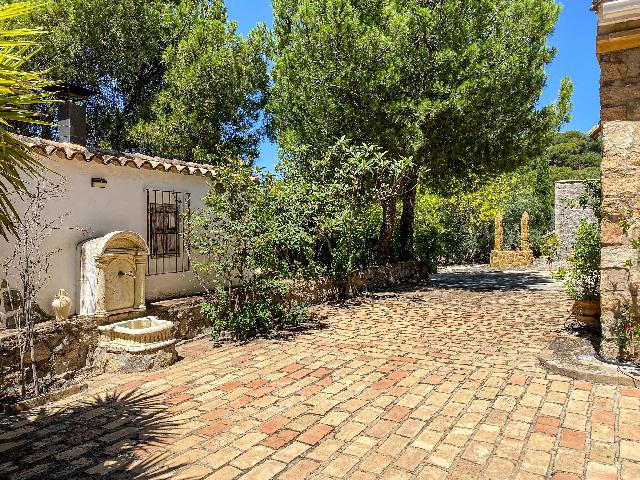 Imagen 18 Inmueble 289652 - Casa Rústica en venta en Andújar /  Viña junto al curce de la carretera de la Parrilla