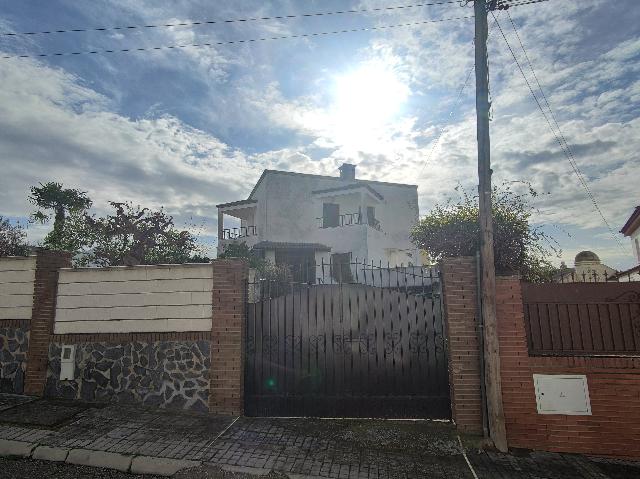 Imagen 85 Inmueble 291607 - Casa Aislada en venta en Andújar / Urbanización  Chalets El Choto