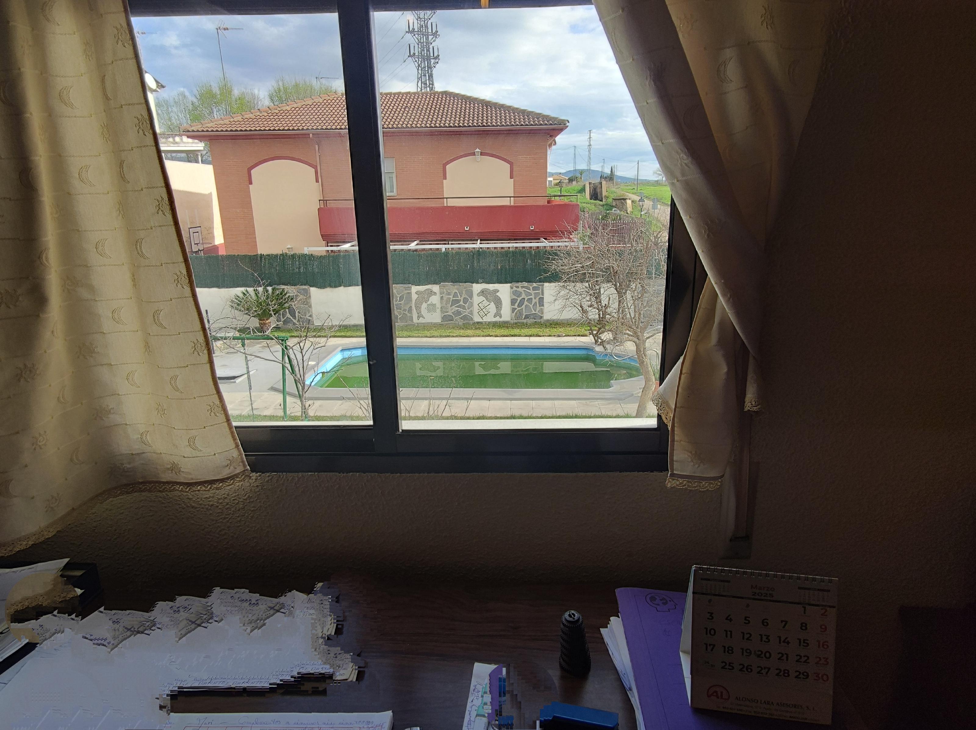 Imagen 25 Casa Aislada en venta en Andújar / Urbanización  Chalets El Choto