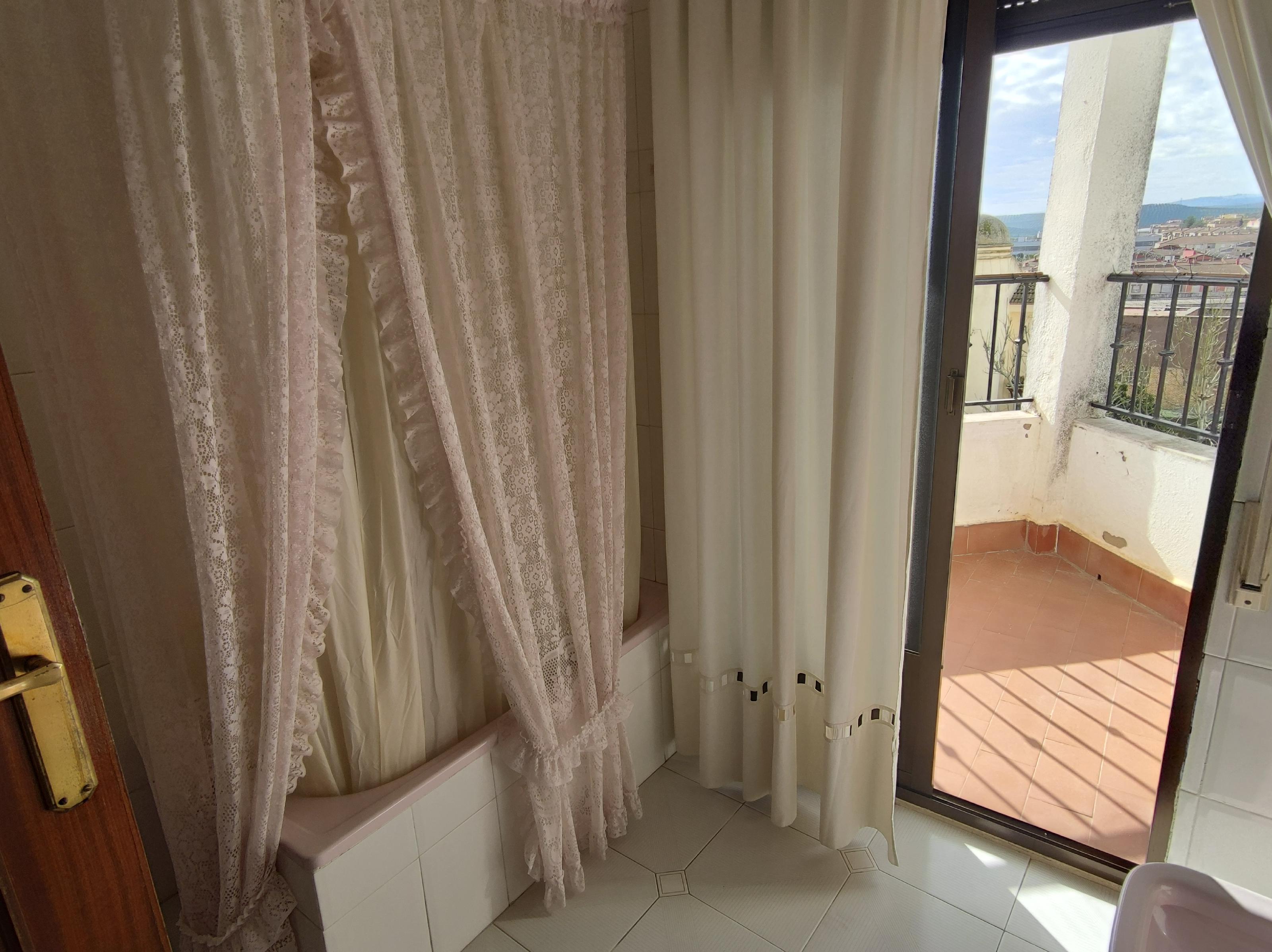 Imagen 47 Casa Aislada en venta en Andújar / Urbanización  Chalets El Choto