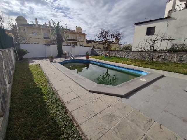 Imagen 57 Inmueble 291607 - Casa Aislada en venta en Andújar / Urbanización  Chalets El Choto