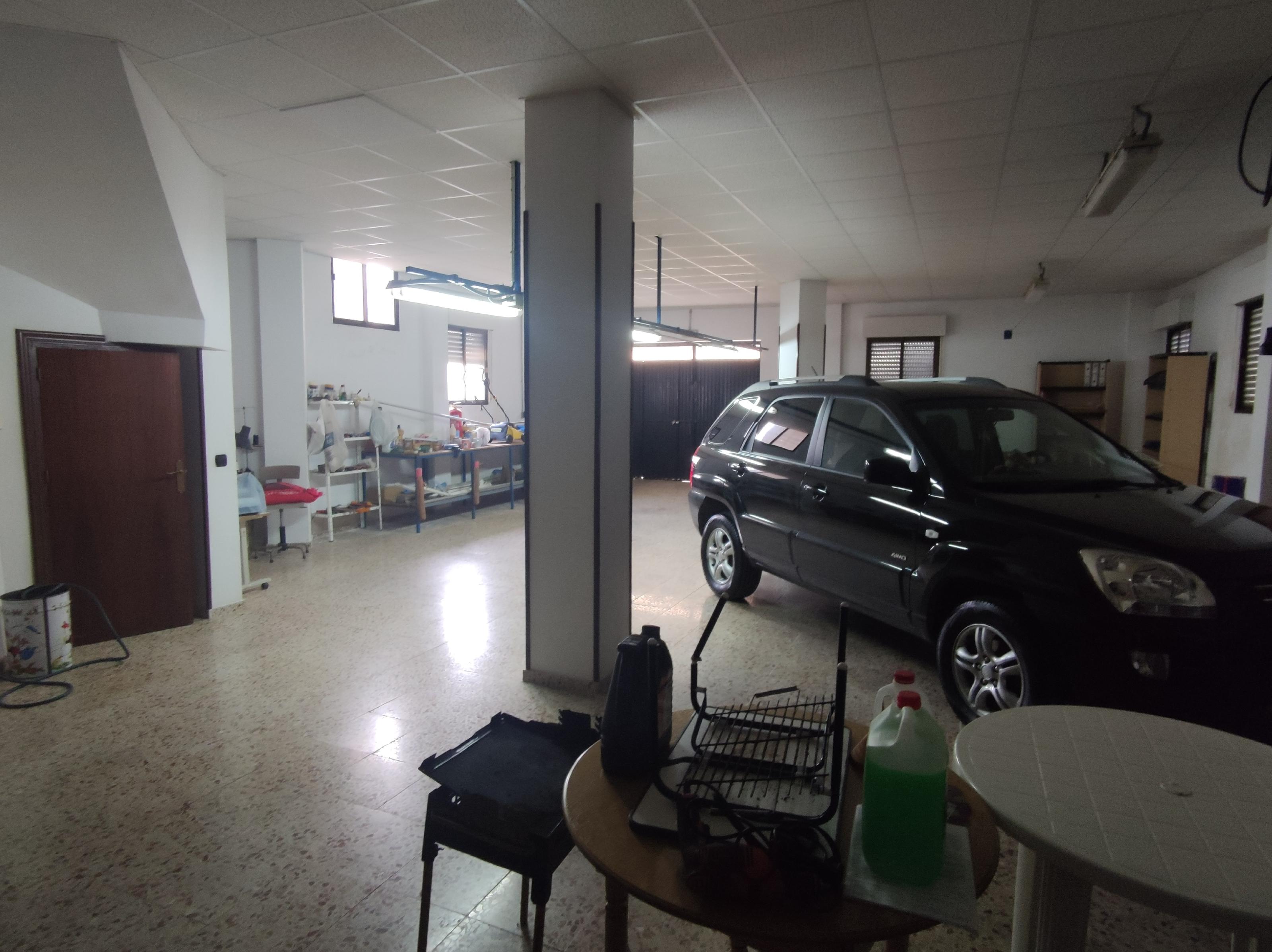 Imagen 66 Casa Aislada en venta en Andújar / Urbanización  Chalets El Choto