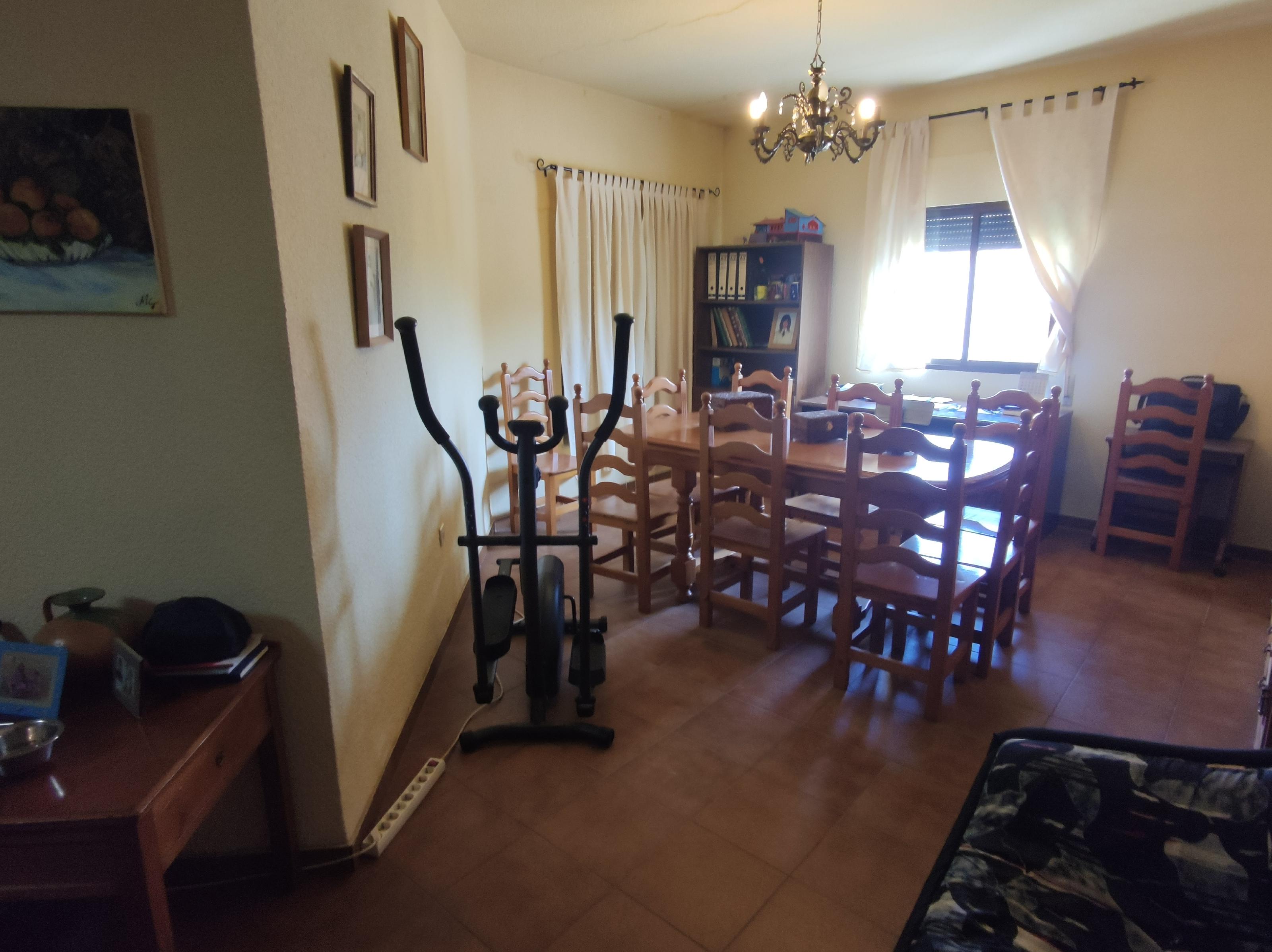 Imagen 24 Casa Aislada en venta en Andújar / Urbanización  Chalets El Choto