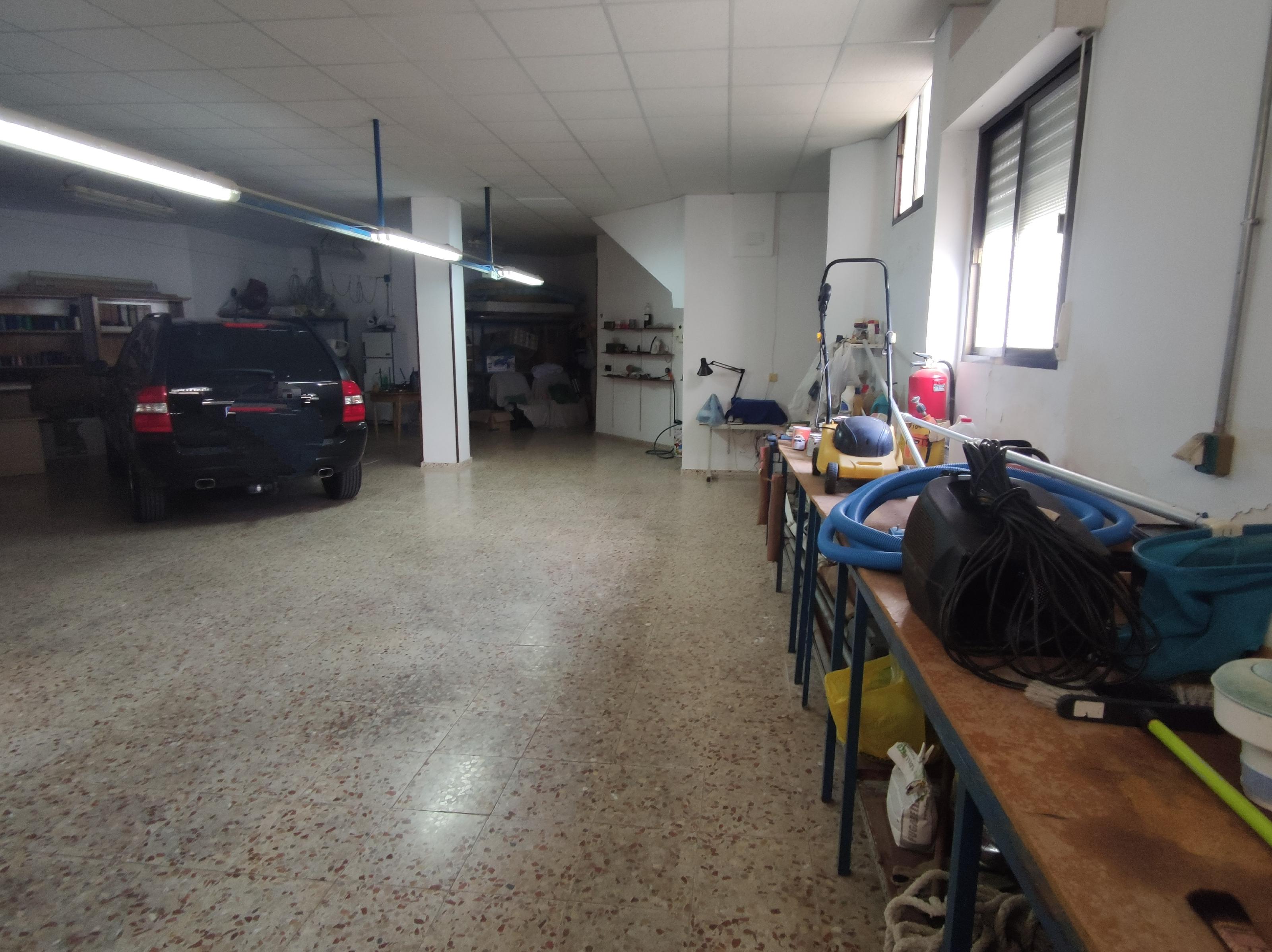 Imagen 67 Casa Aislada en venta en Andújar / Urbanización  Chalets El Choto