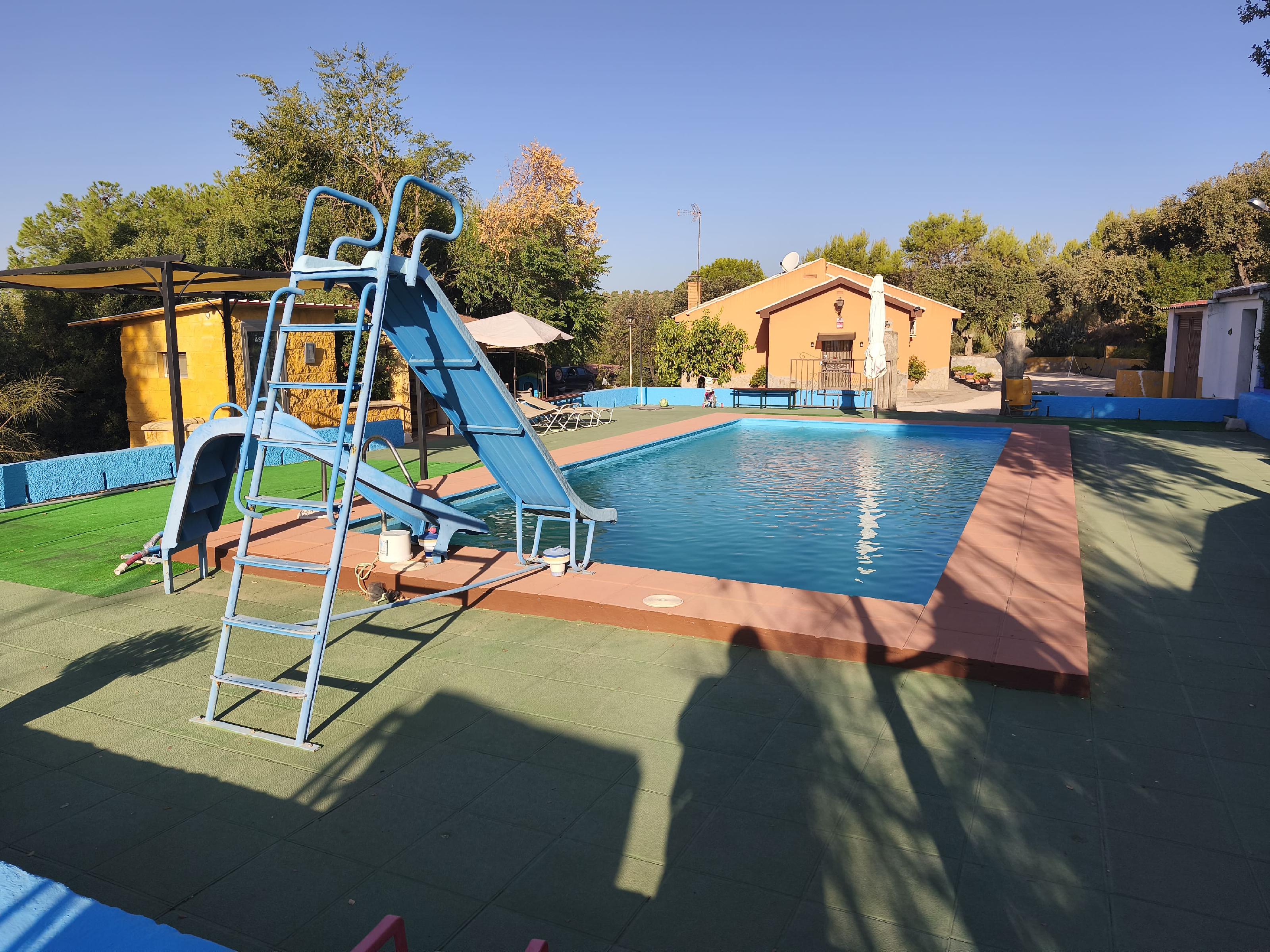 Imagen 1 Casa Rústica en venta en Andújar / A 1 km pasando el Toledillo 