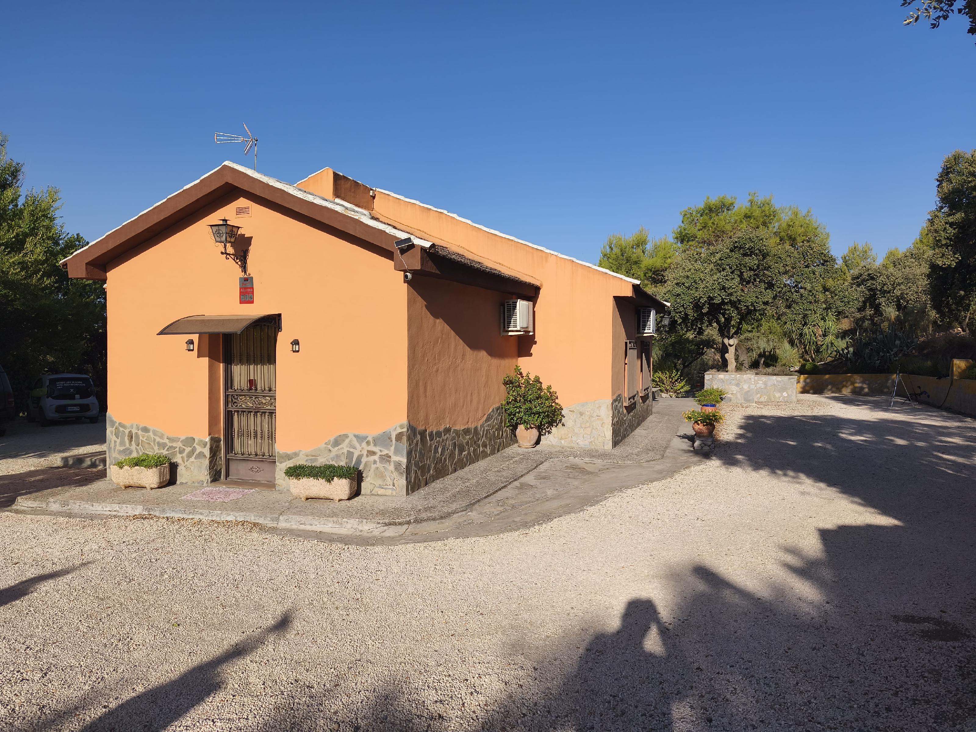 Imagen 3 Casa Rústica en venta en Andújar / A 1 km pasando el Toledillo 