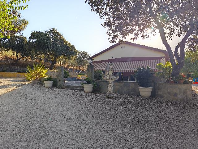 Imagen 6 Inmueble 296717 - Casa Rústica en venta en Andújar / A 1 km pasando el Toledillo 