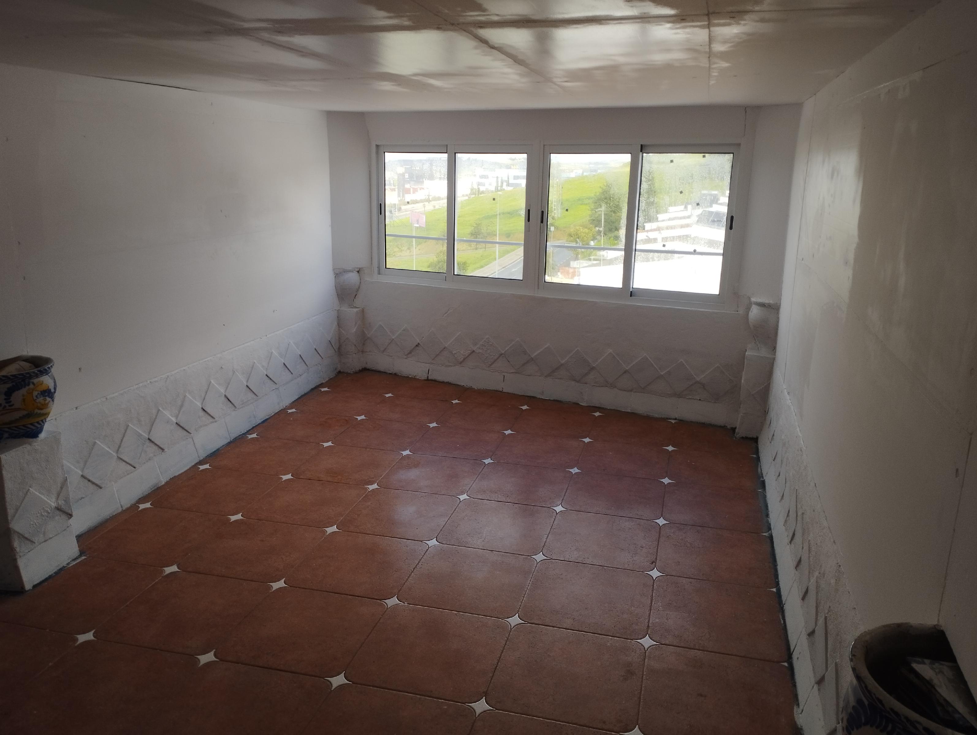 Imagen 7 Casa Adosada en venta en Jerez De La Frontera / Casa a 5 minutos centro comercial Área Sur.