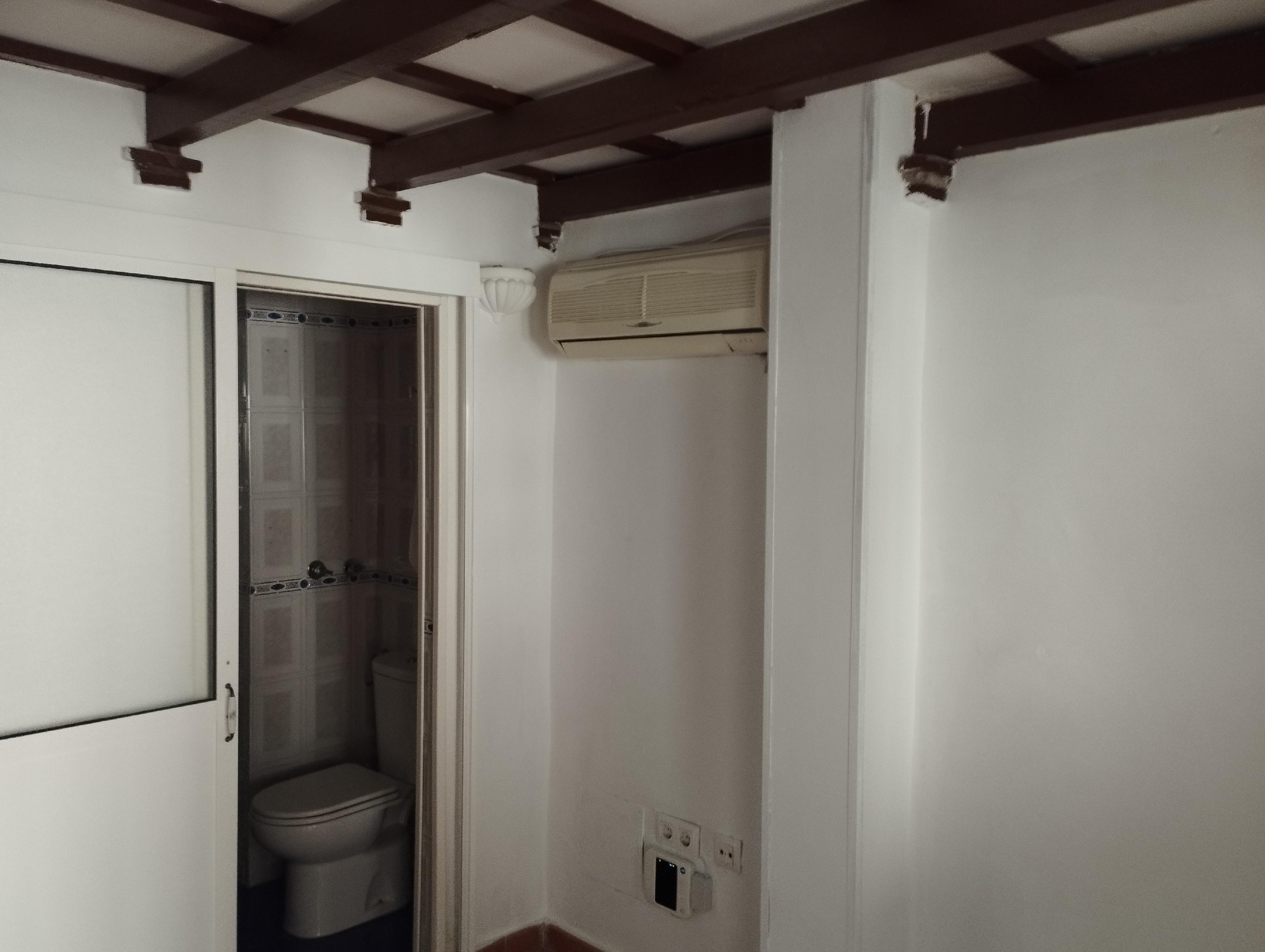 Imagen 5 Casa Adosada en venta en Jerez De La Frontera / Casa a 5 minutos centro comercial Área Sur.