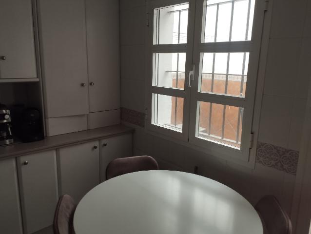 Imagen 3 Inmueble 295752 - Casa Adosada en venta en Jerez De La Frontera / Casa ubicada a 1 minuto de la Plaza del Ma...