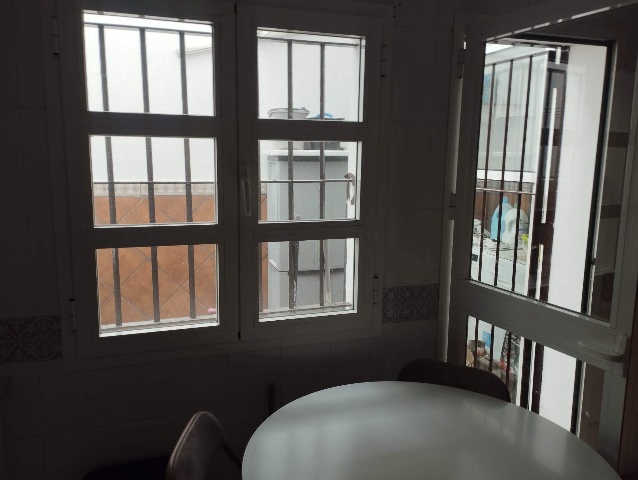 Imagen 7 Casa Adosada en venta en Jerez De La Frontera / Casa ubicada a 1 minuto de la Plaza del Ma...