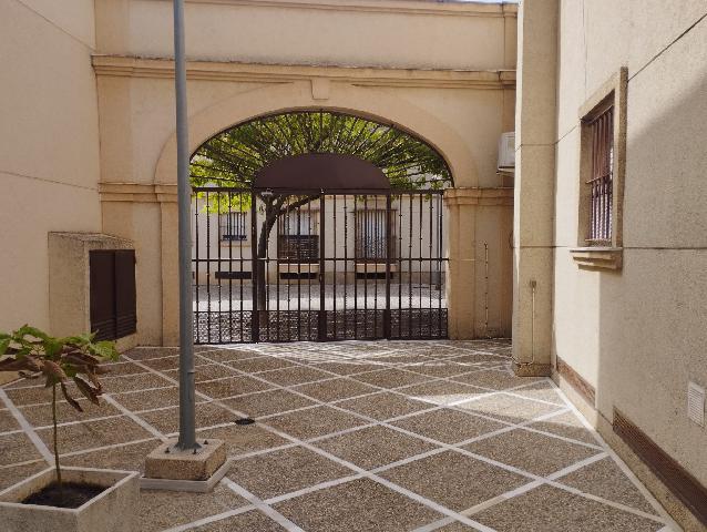 Imagen 17 Inmueble 295752 - Casa Adosada en venta en Jerez De La Frontera / Casa ubicada a 1 minuto de la Plaza del Ma...