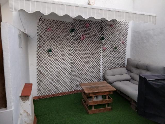 Imagen 1 Inmueble 296852 - Apartamento en venta en Rota / Ubicado a 300 metros de la playa.