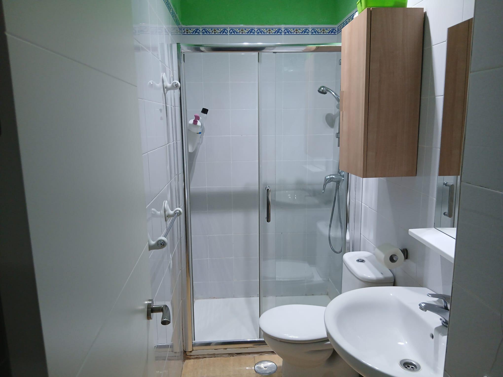 Imagen 11 Apartamento en venta en Rota / Ubicado a 300 metros de la playa.