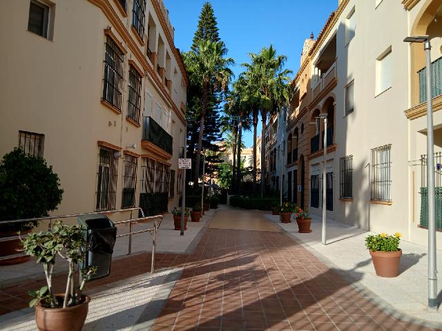 Imagen 13 Inmueble 296906 - Apto. Playa en venta en Rota / Ubicado a primera línea de mar junto Hotel PlayaBallena