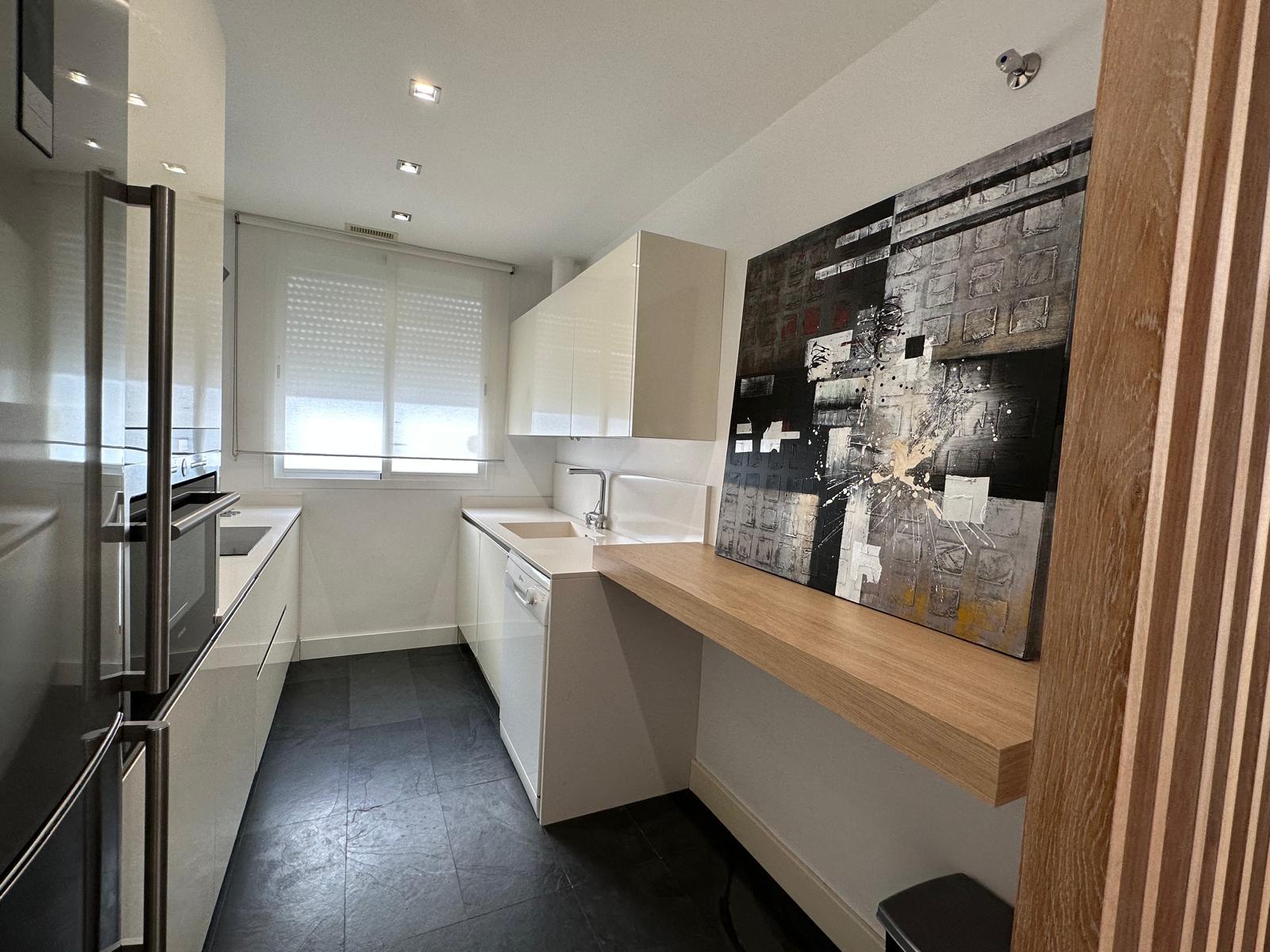 Imagen 16 Apto. Playa en venta en Rota / Ubicado a primera línea de mar junto Hotel PlayaBallena