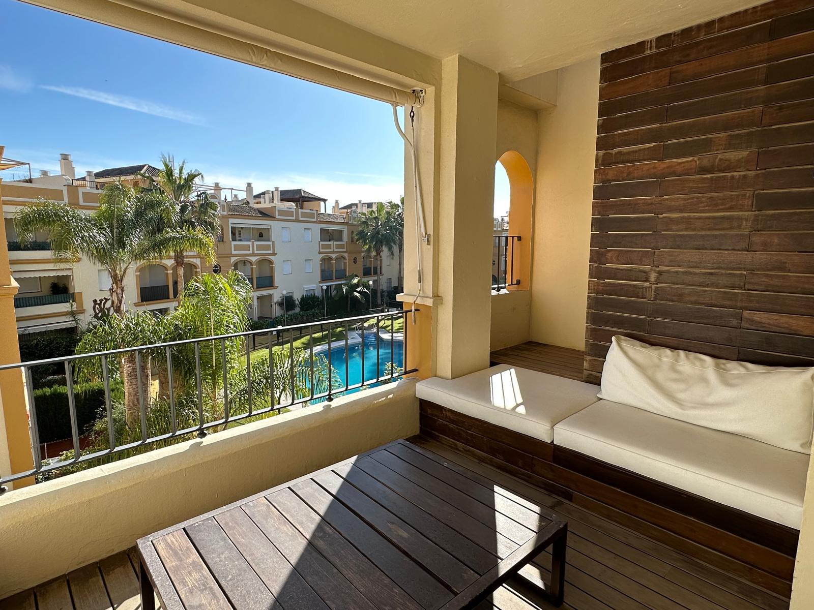 Imagen 24 Apto. Playa en venta en Rota / Ubicado a primera línea de mar junto Hotel PlayaBallena