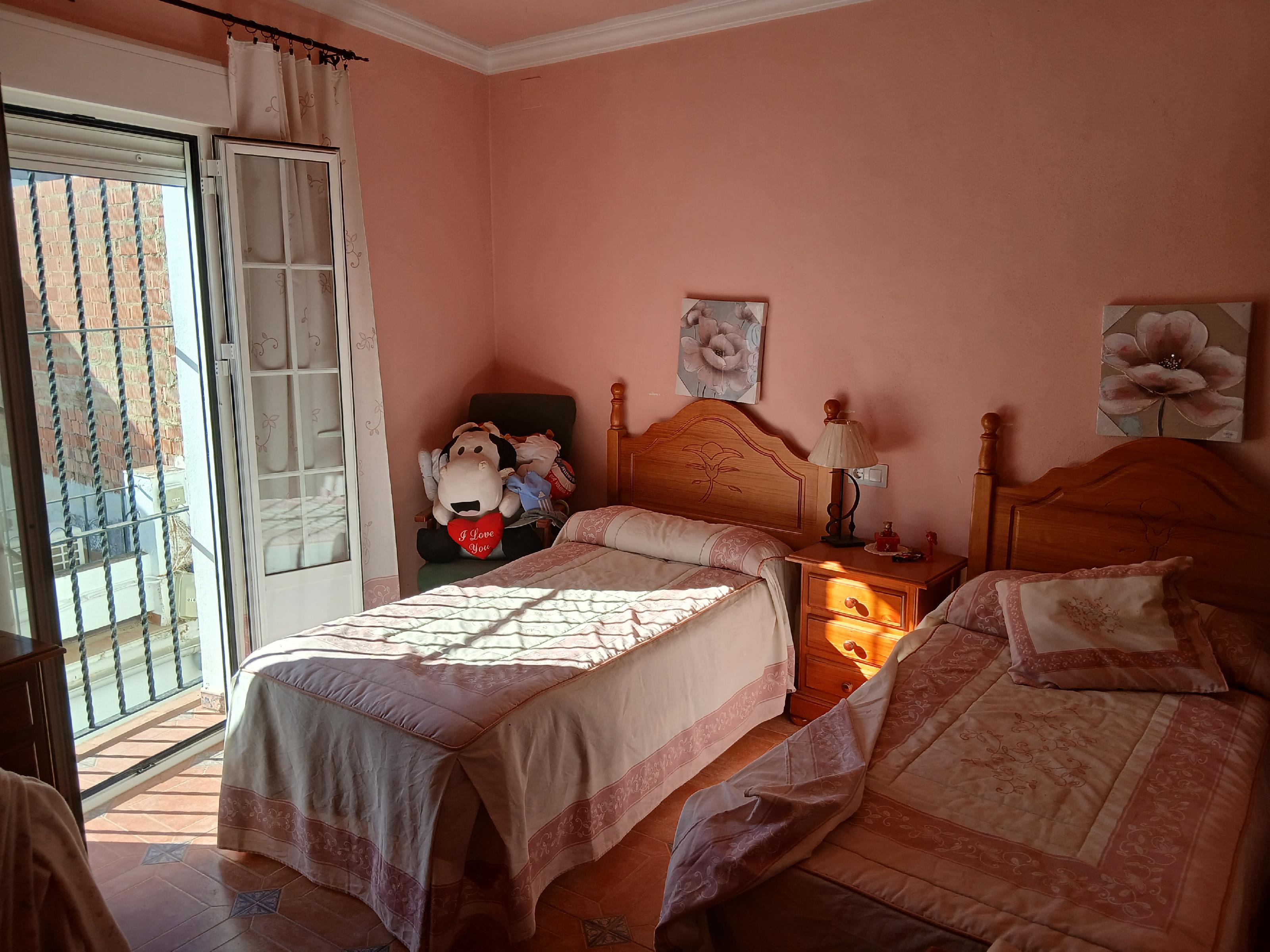 Imagen 19 Casa Adosada en venta en Bornos / Ubicada muy cerca del Ayuntamiento