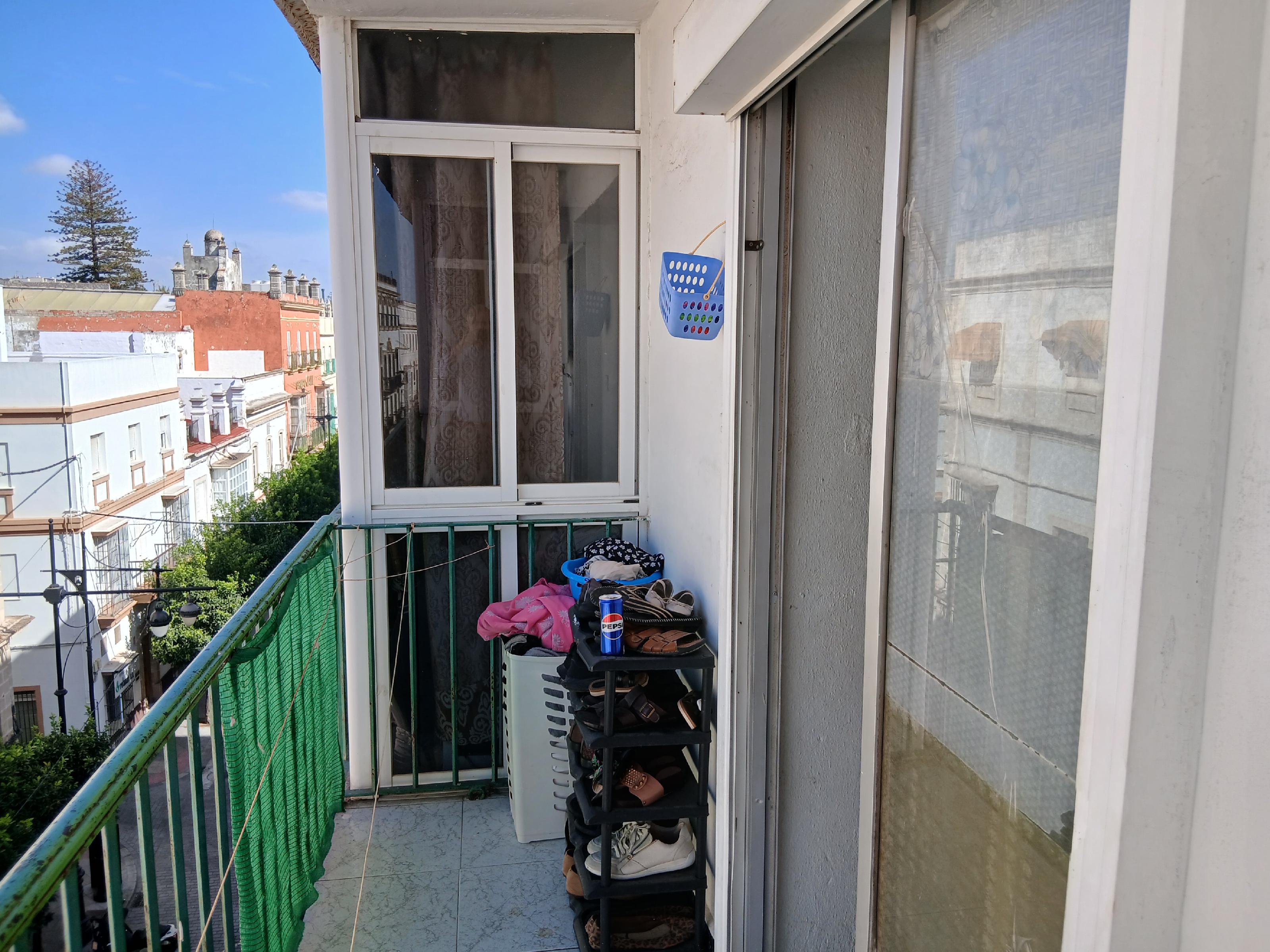 Imagen 16 Piso en venta en Puerto De Santa María El / Ubicado muy cerca del Ayuntamiento.