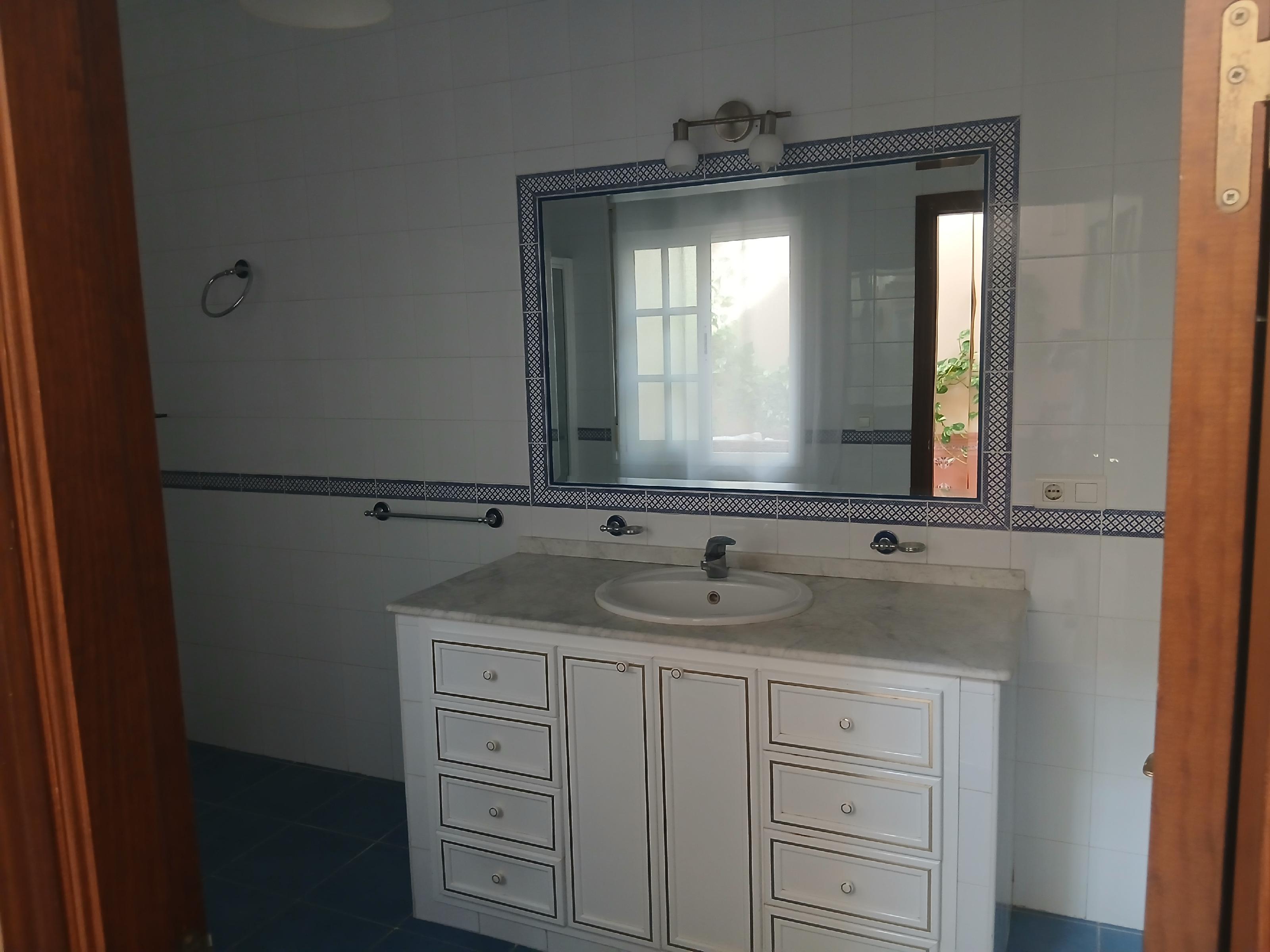 Imagen 15 Casa en venta en Bornos / Ubicado cerca del embarcadero del lago de Bornos.