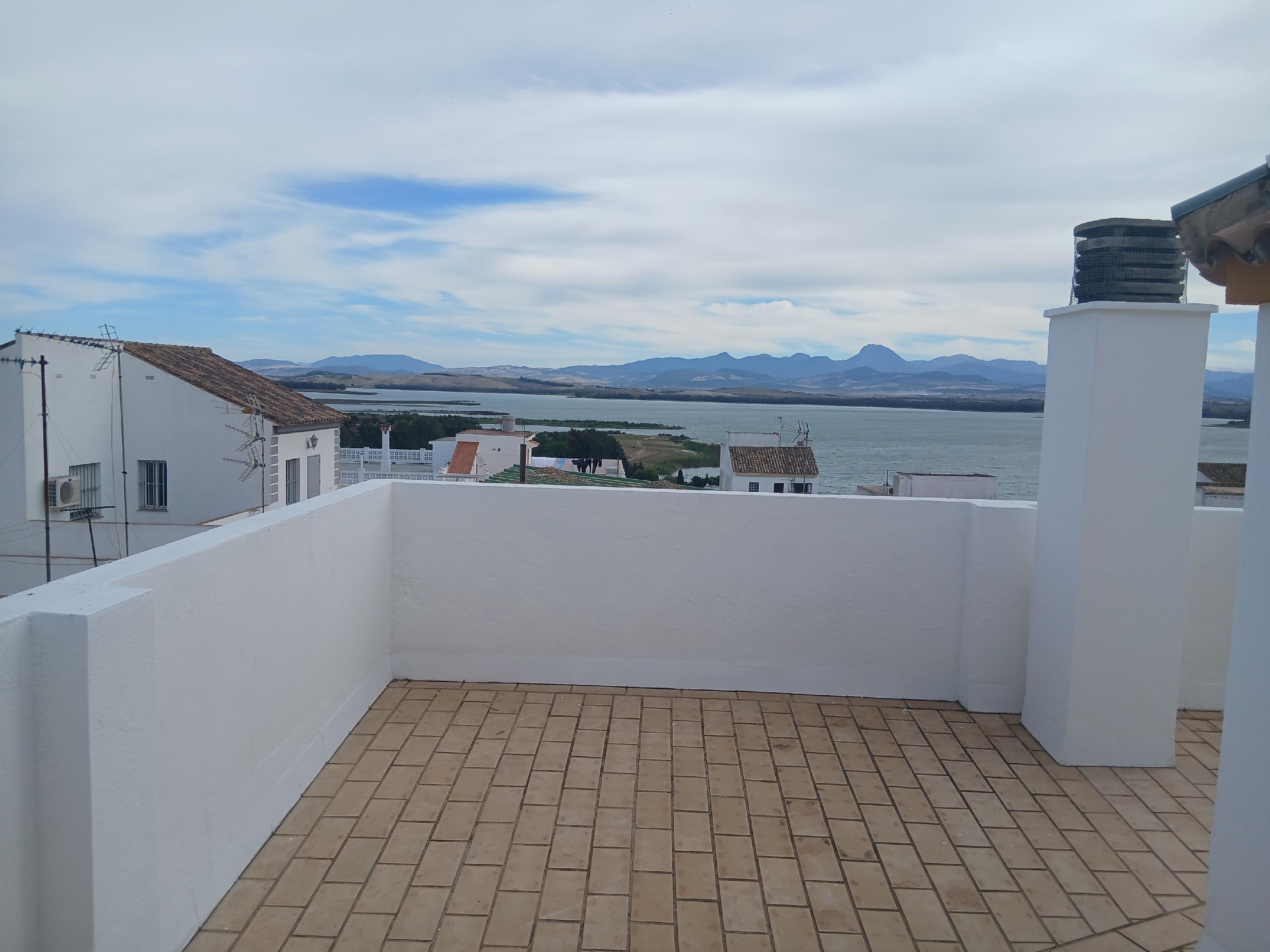 Imagen 18 Casa en venta en Bornos / Ubicado cerca del embarcadero del lago de Bornos.