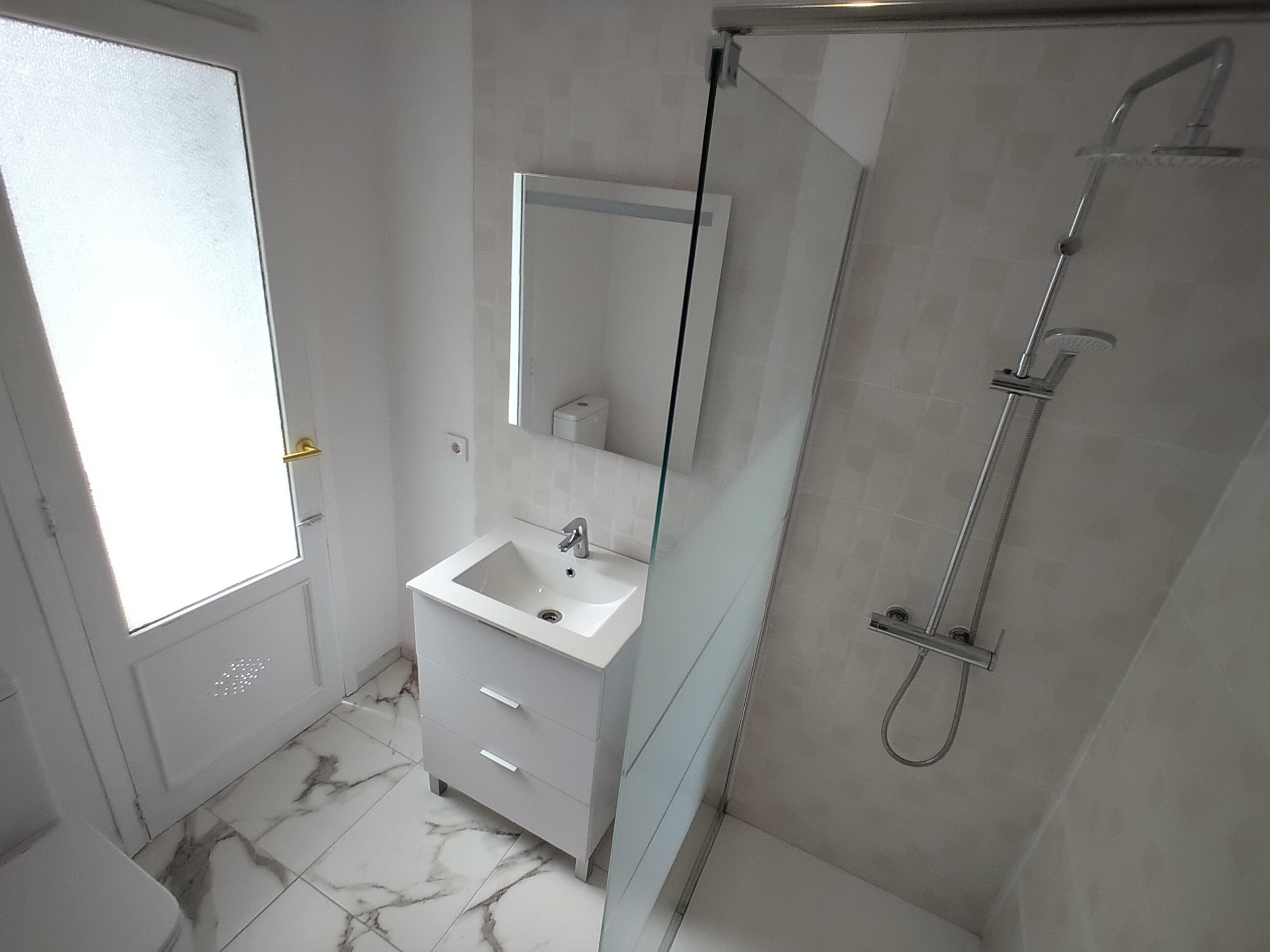 Imagen 12 Apartamento en venta en Oliva / Cerca de plaza del ayuntamiento. Frente casa de cultura