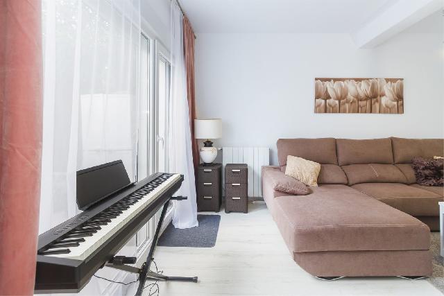 Imagen 3 Inmueble 296038 - Casa Adosada en venta en Pedreguer / En Monte Pedreguer cerca del restaurante Black Flame.