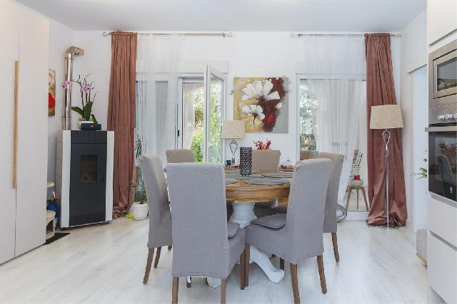 Imagen 4 Inmueble 296038 - Casa Adosada en venta en Pedreguer / En Monte Pedreguer cerca del restaurante Black Flame.