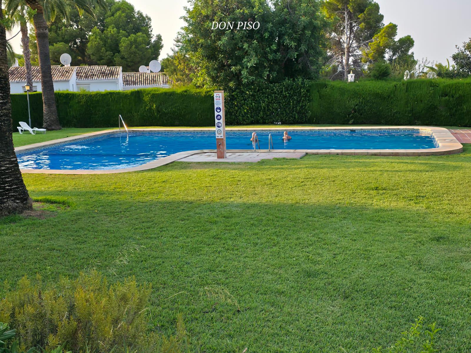Imagen 15 Casa Adosada en venta en Pedreguer / Cerca del Club de Golf La Sella y del Jardín Botánico.