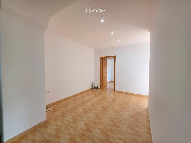 Imagen 5 Inmueble 296998 - Casa en venta en Poblets (Els) / En la entrada de Els Poblets. 