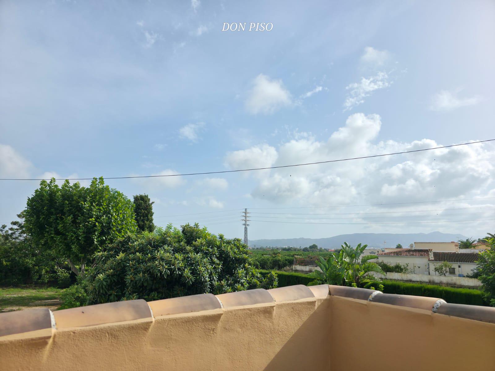 Imagen 19 Casa en venta en Poblets Els / En la entrada de Els Poblets. 