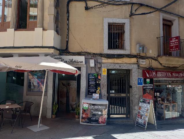 Imagen 6 Inmueble 289576 - Piso en venta en Cáceres / Estupendo piso de 140m2, en el centro de Caceres, 