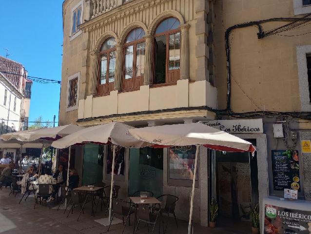 Imagen 5 Inmueble 289576 - Piso en venta en Cáceres / Estupendo piso de 140m2, en el centro de Caceres, 