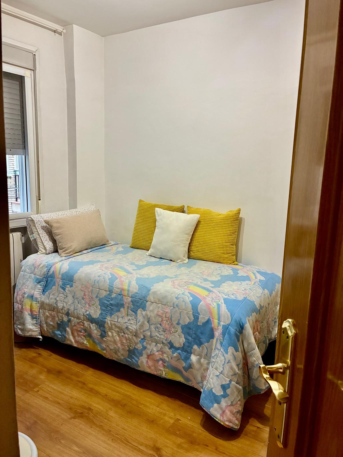 Imagen 18 Apartamento en venta en Alcalá De Henares / Cerca a tienda tedi, y peluqueria veronica