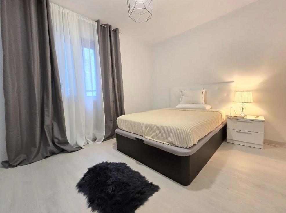 Imagen 3 Apartamento en venta en Alcalá De Henares / Cerca del centro y Juan de Austria