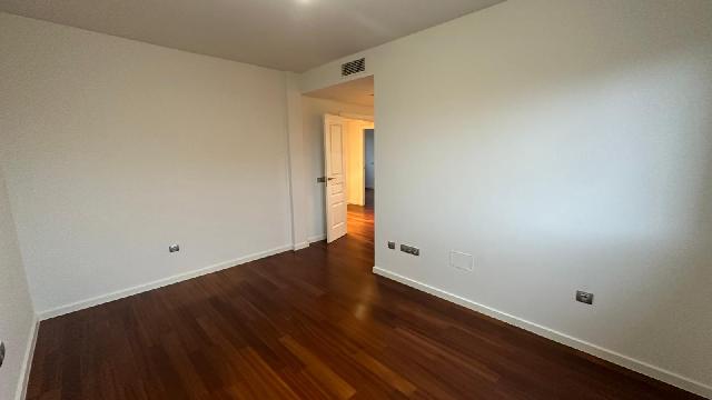 Imagen 23 Inmueble 292034 - Casa Aislada en venta en Villaviciosa De Odón / Casa  I independiente reformada a la venta