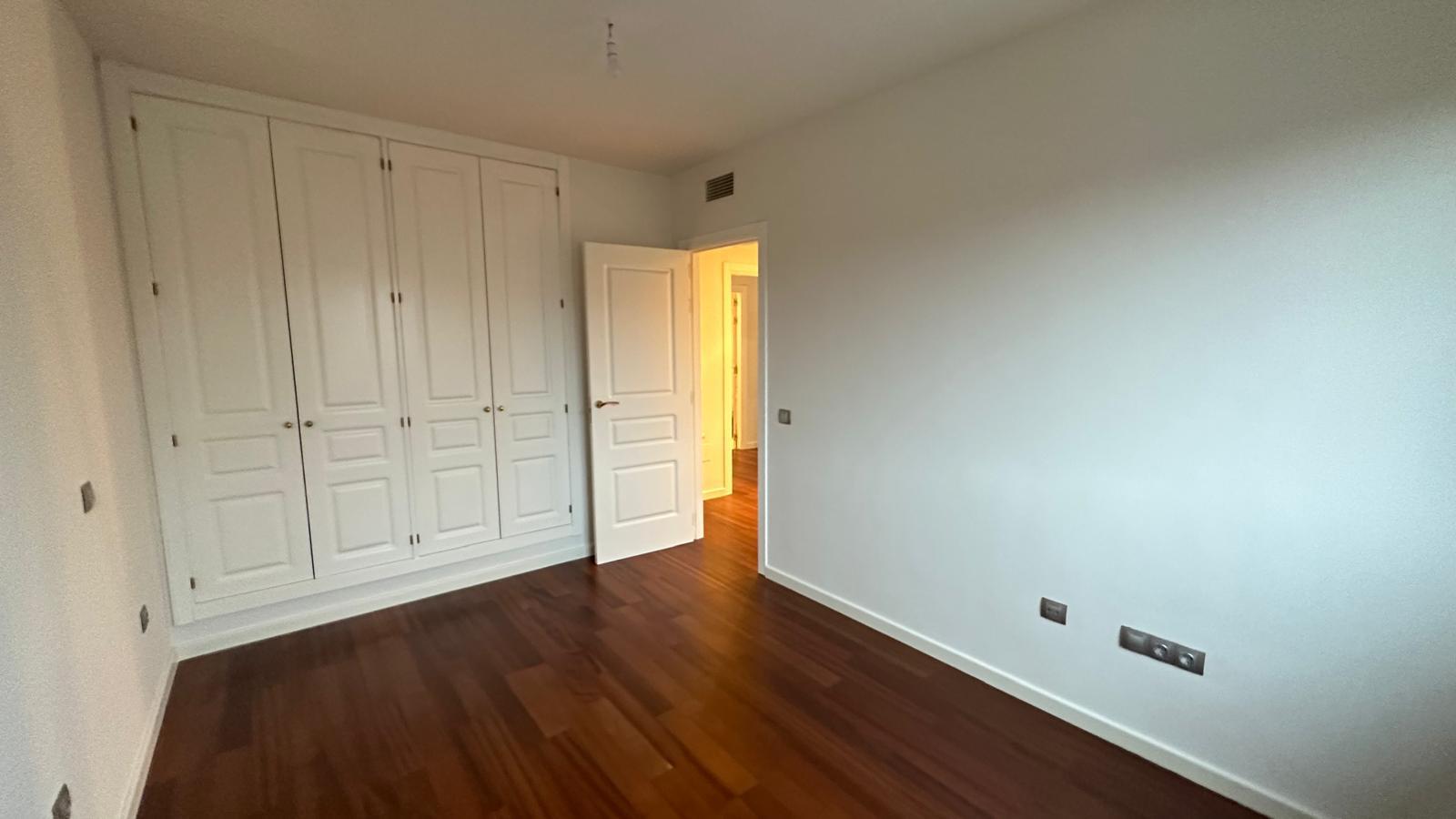 Imagen 25 Casa Aislada en venta en Villaviciosa De Odón / Casa  I independiente reformada a la venta