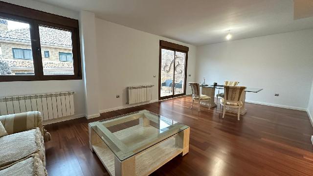 Imagen 13 Inmueble 292034 - Casa Aislada en venta en Villaviciosa De Odón / Casa  I independiente reformada a la venta