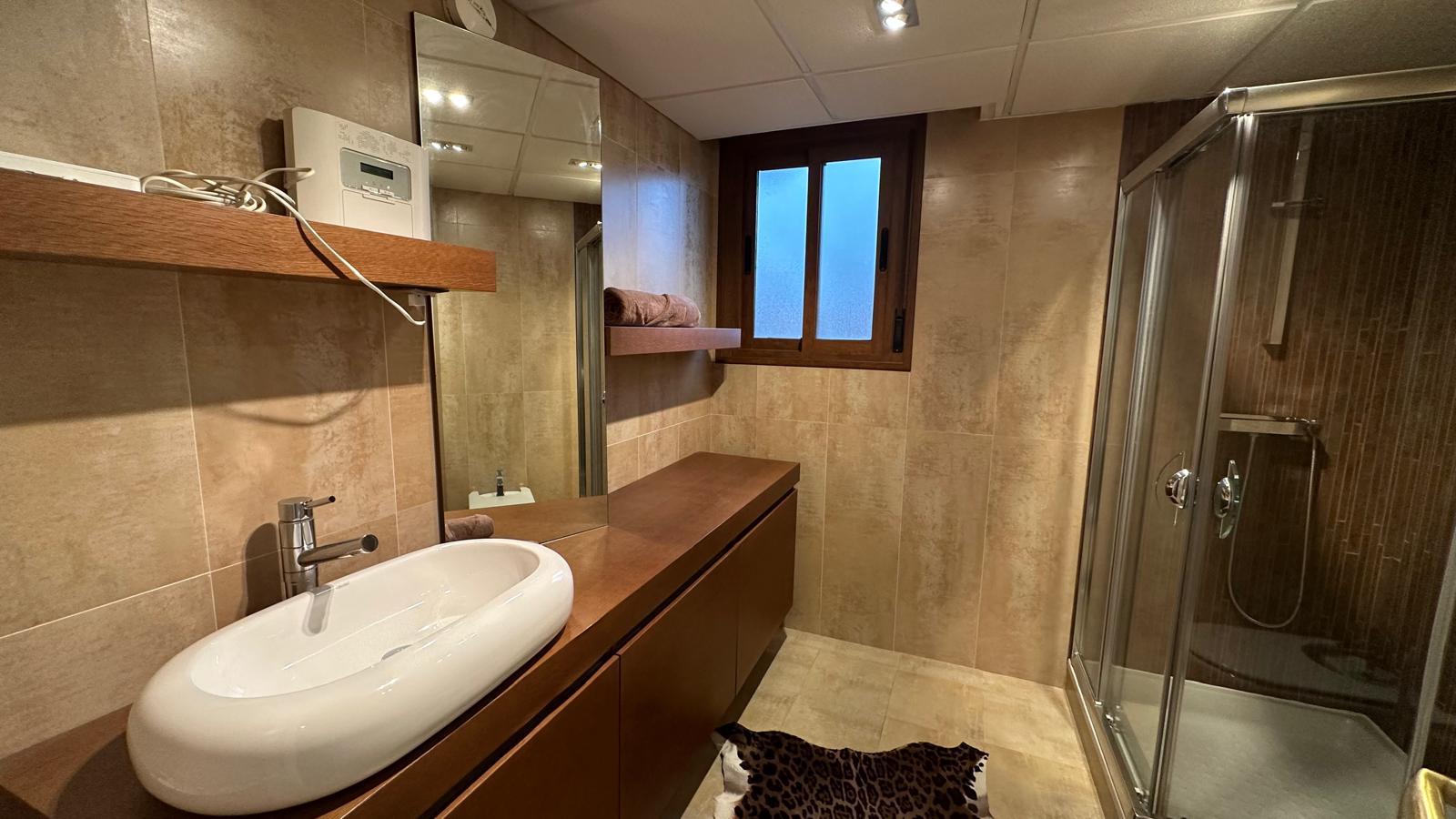 Imagen 28 Casa Aislada en venta en Villaviciosa De Odón / Casa  I independiente reformada a la venta