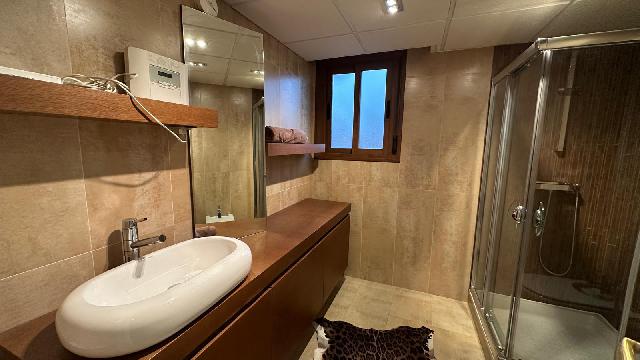 Imagen 28 Inmueble 292034 - Casa Aislada en venta en Villaviciosa De Odón / Casa  I independiente reformada a la venta