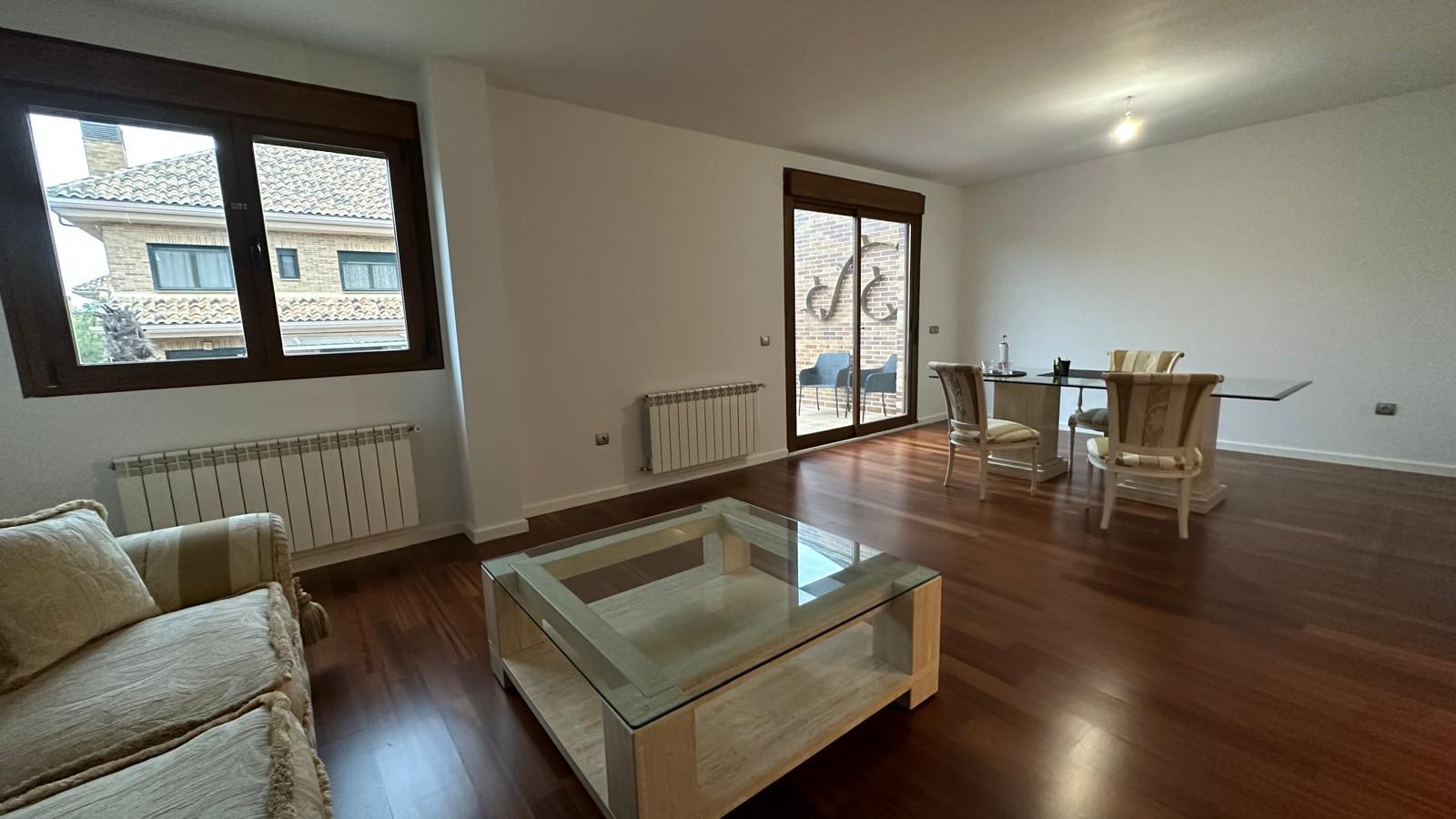 Imagen 15 Casa Aislada en venta en Villaviciosa De Odón / Casa  I independiente reformada a la venta