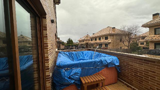 Imagen 9 Inmueble 292034 - Casa Aislada en venta en Villaviciosa De Odón / Casa  I independiente reformada a la venta