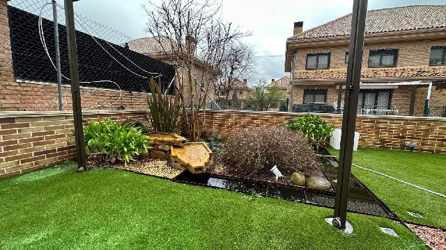 Imagen 1 Inmueble 292034 - Casa Aislada en venta en Villaviciosa De Odón / Casa  I independiente reformada a la venta